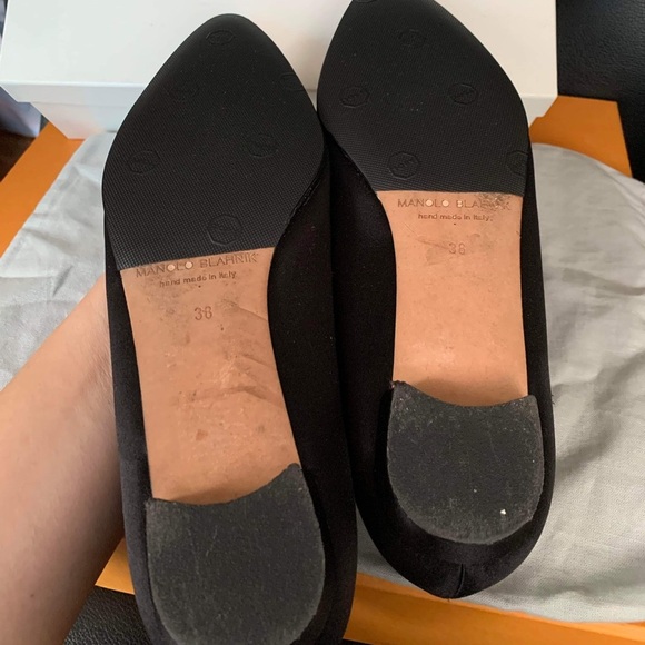 ❤️Authentic Manolo Blahnik Hangisi Flats Size 8❤️ - Picture 15 of 17